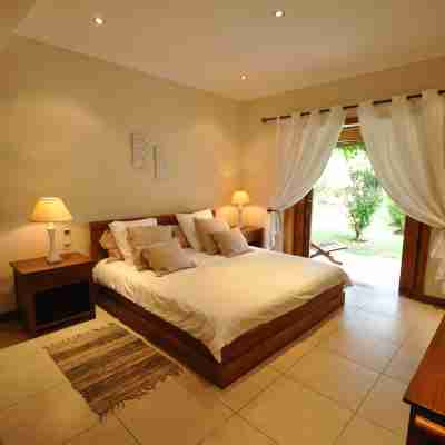 Oasis Villas by Fine & Country Rooms