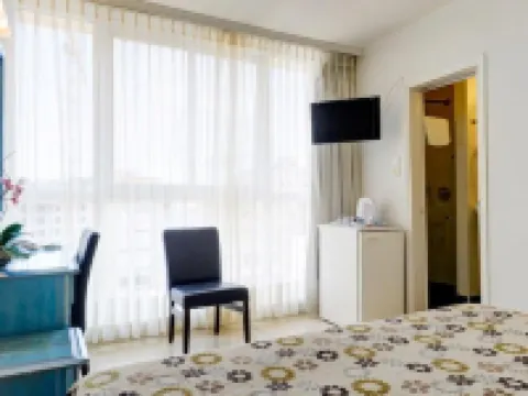 Residence Hotel Hotels in Scharonebene