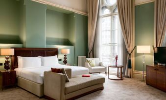 St. Pancras London, Autograph Collection