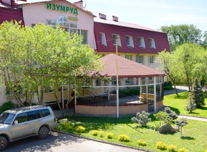 Izumrud Hotel