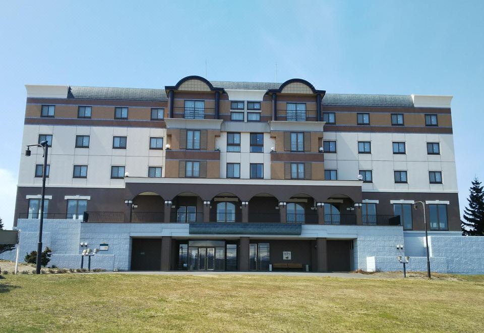 4. Furano H..