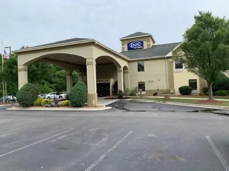 Inn at Clinton Отели в г. Север Клинтон