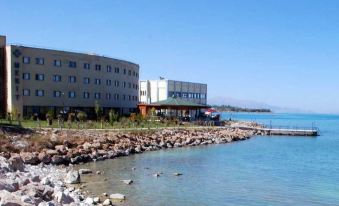 Van Sahmaran Hotel - Housity