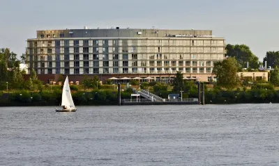 Elaya Hotel Hamburg Finkenwerder Ehemals the Rilano Hotel Hamburg Hotel in zona Marina Rüsch GmbH