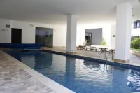 Suite Metropoli Bristol - piscine