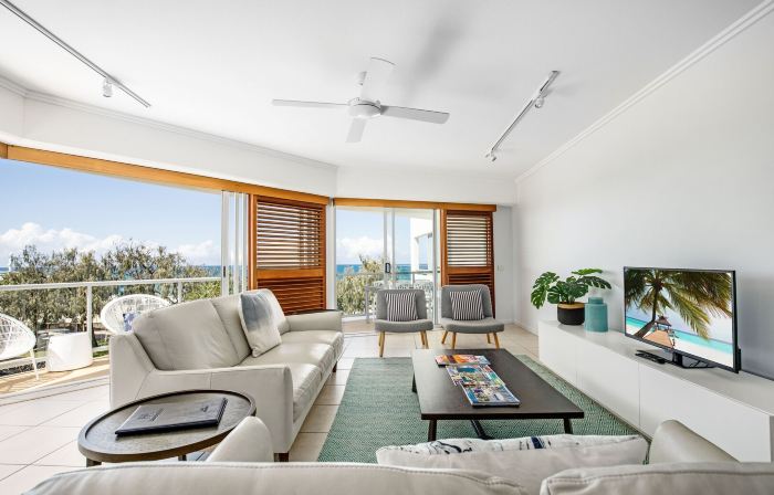 Rolling Surf Resort Sunshine Coast