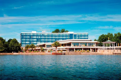Courtyard Hannover Maschsee