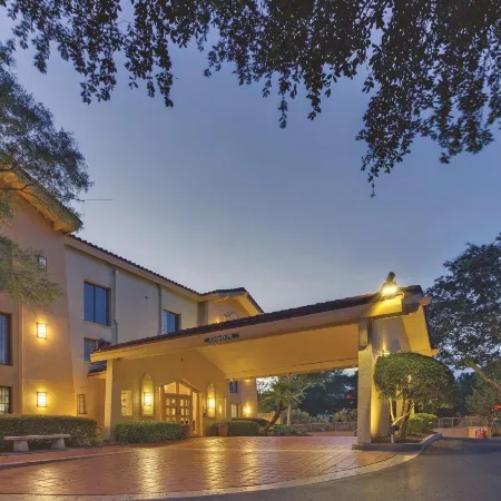 Days Inn by Wyndham Gainesville University I-75