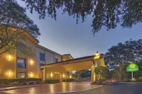 Days Inn by Wyndham Gainesville University I-75