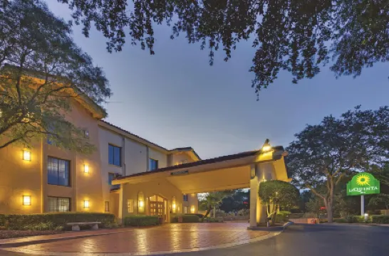 Days Inn by Wyndham Gainesville University I-75