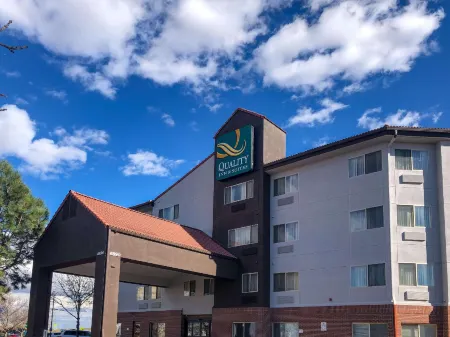 Quality Inn & Suites Denver International Airport