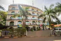 La Grand Chez Johnson Hotel Muyenga