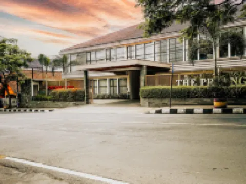 The Priangan Hotel @ Sudirman チアミスのホテル