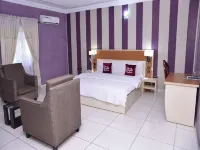 Delight Hotel and Suites Отели в г. 