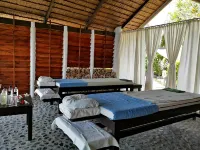 Kawayan Holiday Resort - Spa