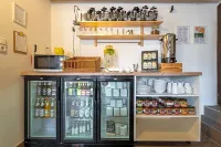 Alps Hostel - bar