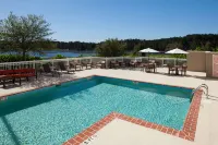 Hilton Garden Inn Savannah Airport - Rooftop Pools
