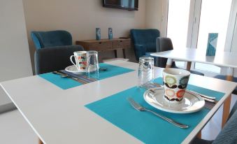 Elberg Hotel & Apartments