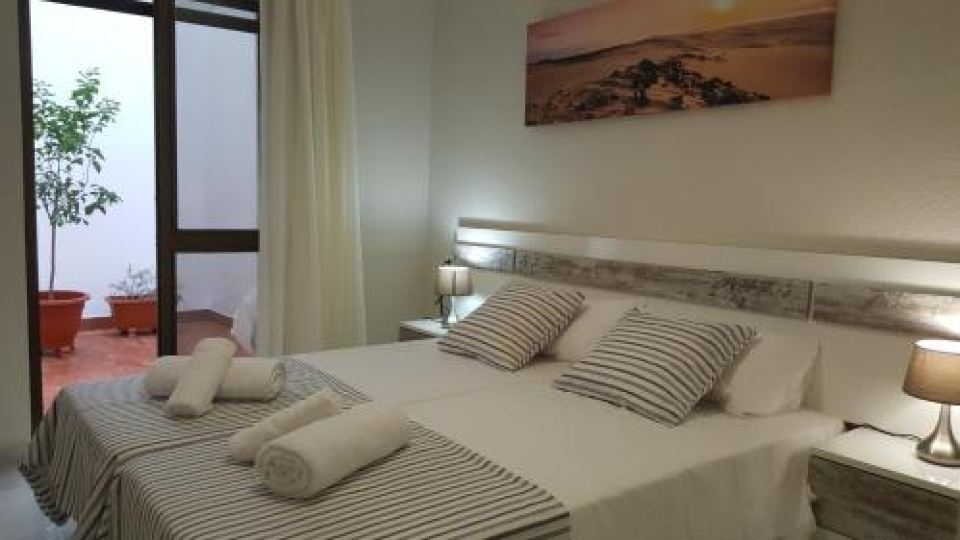 Apartamento Entre Patios Valladares