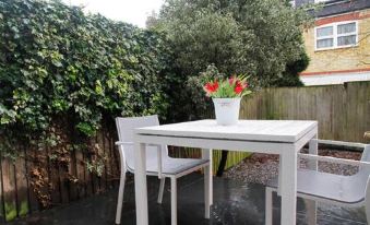 Belsize Park Boutique Accommodation - Housity
