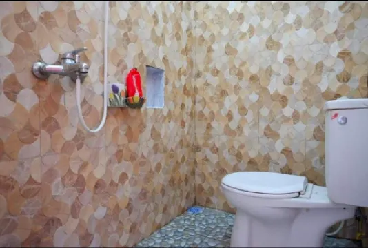 Hotel Near Ramayana Syariah Pekalongan 巴唐縣酒店