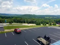 ベイモント バイ ウィンダム クックビル - 駐車場