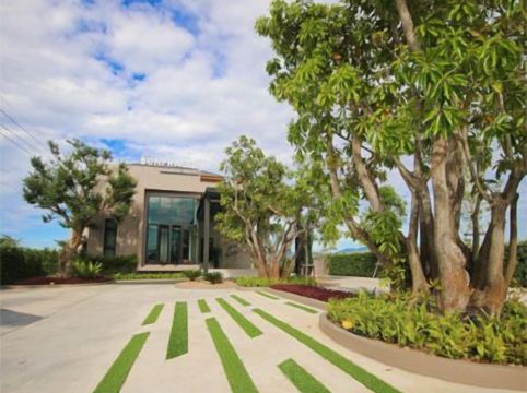 บุญประสพ การ์เด้น โฮเทล