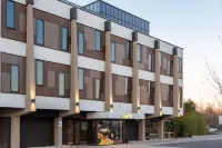 Mah Hotel Отели в г. Сен-Гилен
