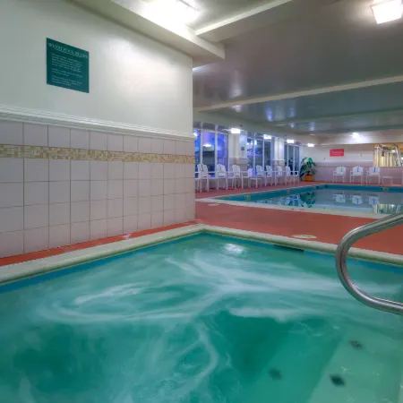 Country Inn & Suites by Radisson, Chester, VA