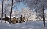 Chanticleer Inn Hotels in Cloverland