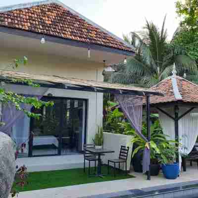 더 생추어리 빌라 바탐방 Hotel Exterior