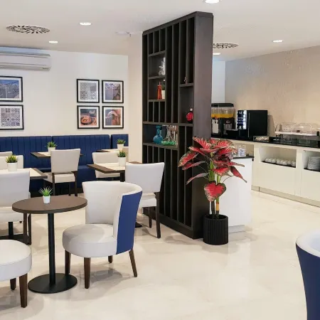 Porto City Hotel Отели рядом с достопримечательностью «Параньос»