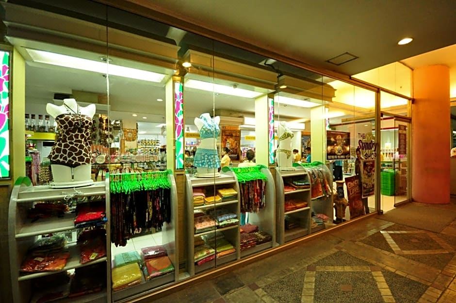 1. 메트로센터 호텔..