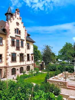 GUT LEBEN am Morstein Hotels in der Nähe von Weingut Full