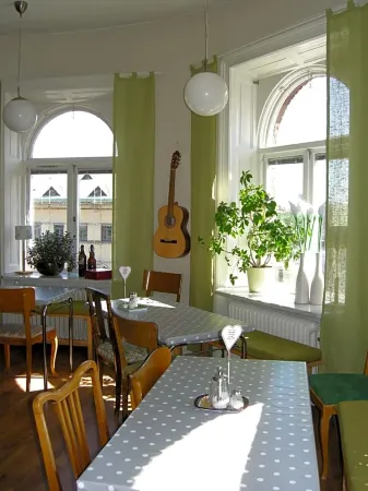 Järnvägshotellet Отели в г. Евле