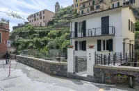 Joivy Pretty House in Vernazza Middle Apartment Các khách sạn ở Pignone