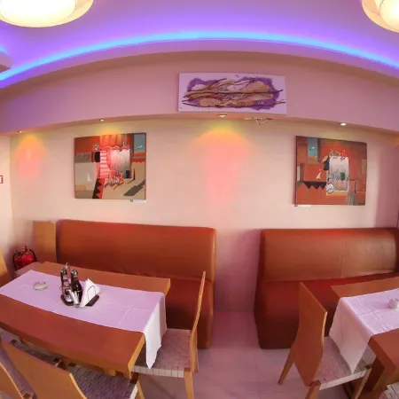 Karlovo Hotel