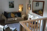 Yewtree Cottage - 'The Art House' and Garden