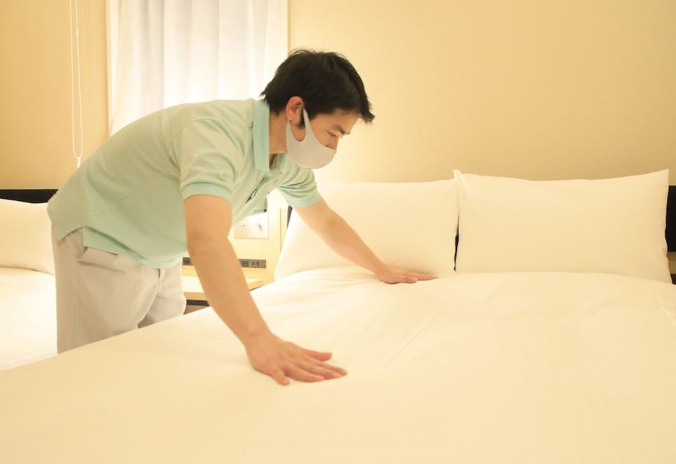 니혼바시 사이보 호텔의 조식 장면 또는 편의시설