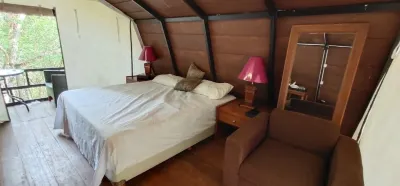 Seribu Batu Songgo Langit Resort & Camp Hotel dekat Seribu Batu Songgo Langit