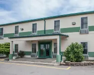 Econo Lodge Inn & Suites 폰툰비치 호텔