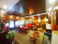 Mountain Lodge Hotel and Restaurant - Inns