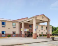 Econo Lodge Inn & Suites