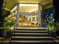 Riverside Boutique Hotel