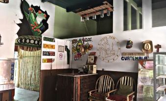 Maya Pan Hostal - Hostel - Housity
