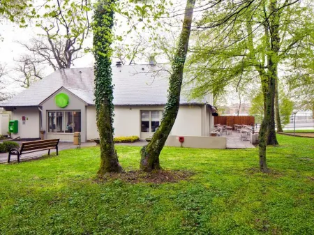 Kyriad Direct Nancy Sud - Vandoeuvre Отели в г. Удемон