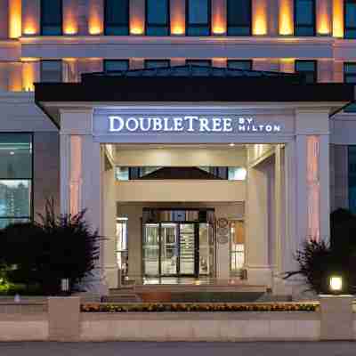 Doubletree by Hilton Van Hotel Exterior