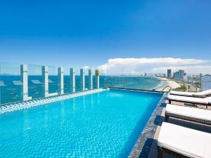 Alisia Beach Hotel Da Nang