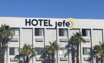 7. Hotel Je..