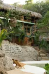 COCOS HOTEL Hotels near Playa Zipolite